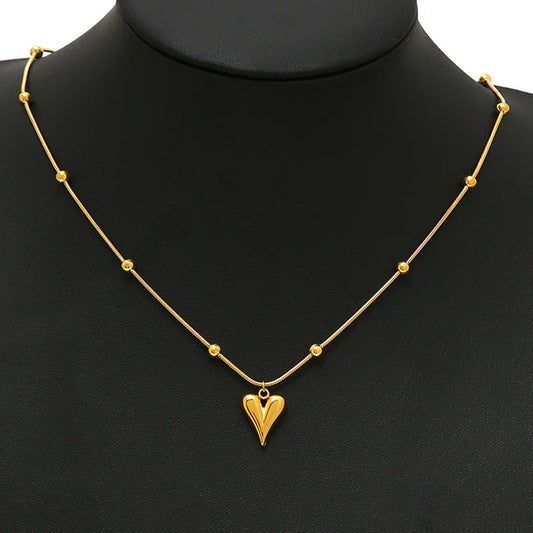 Heartline necklace